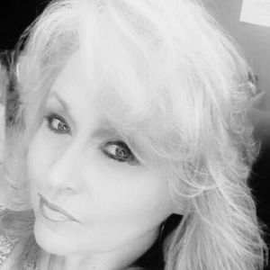 Meet your Posher, Lita